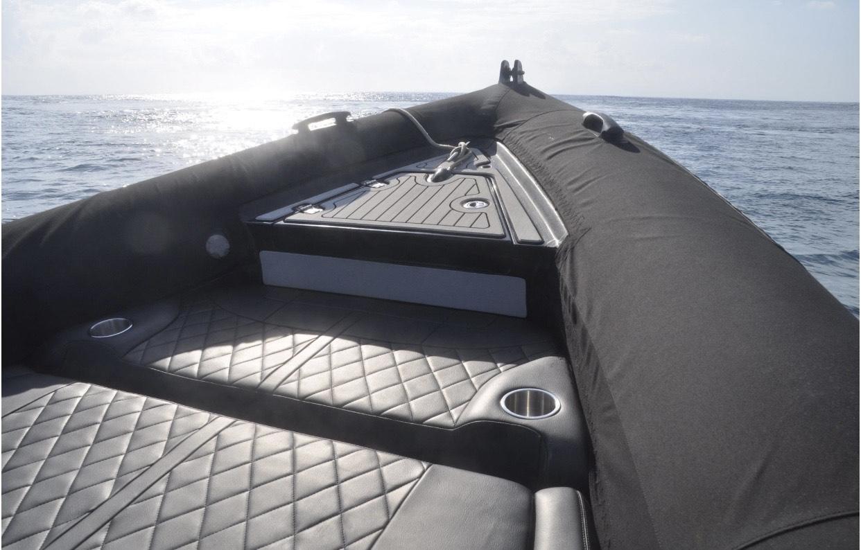Chivers Rigid Inflatable Rigid Inflatable Boat (RIB) vs Inflatable Boat Biasa | Outborn Watercraft